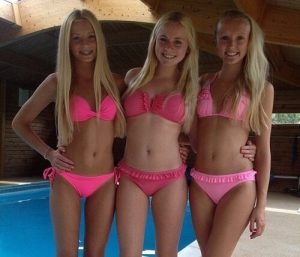 Hot Blondes In Bikinis