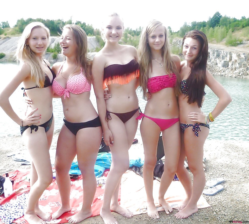 nn-teen-girls-bikini-group