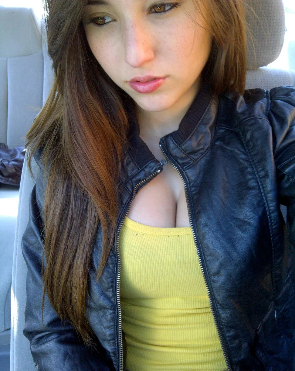 perky-younger-cleavage-selfie